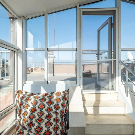 Marvellous / Roof Terrace / 2bdr / 2bth